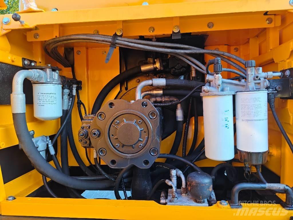 Volvo EC 380 D L حفارات زحافة