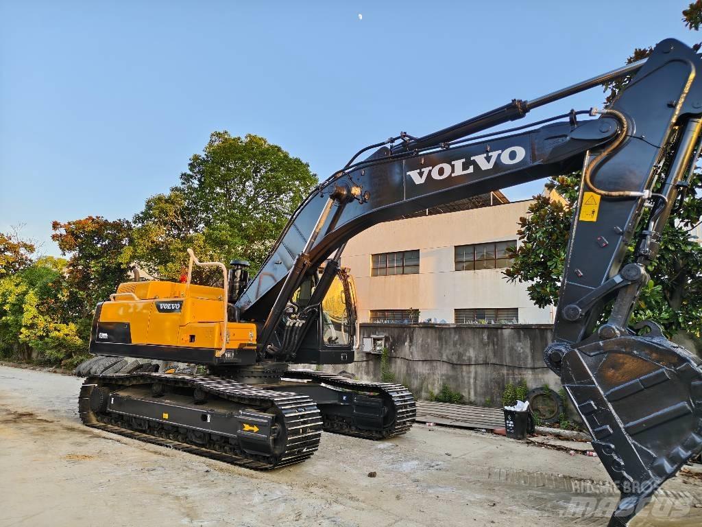 Volvo EC 380 D L حفارات زحافة