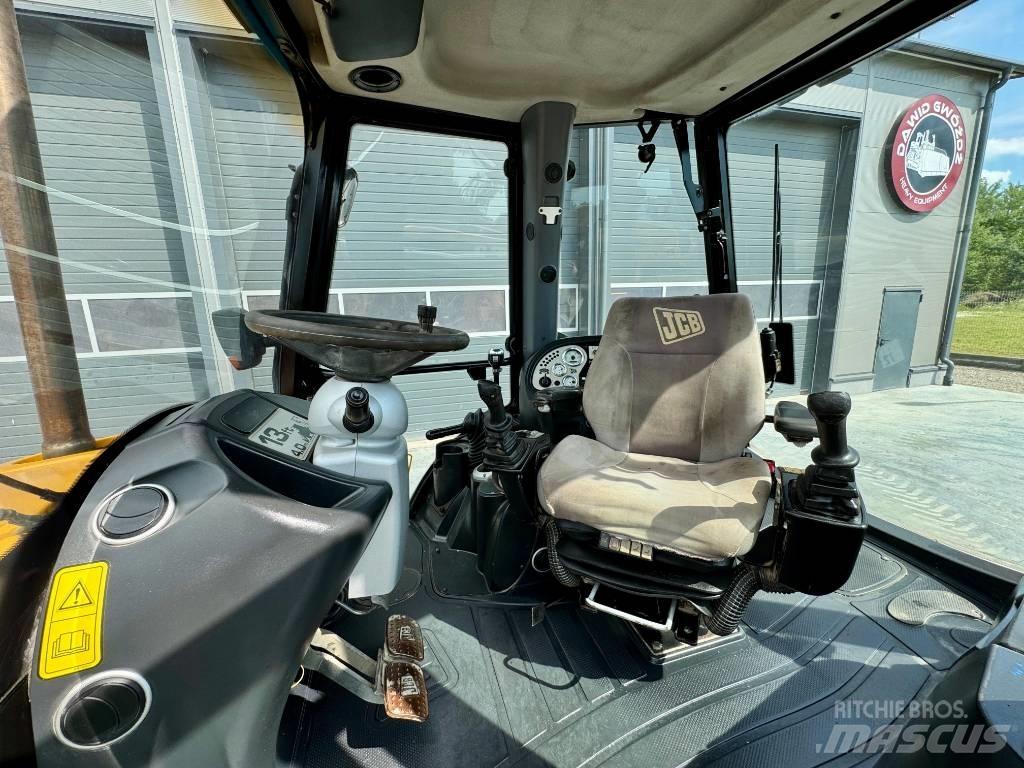 JCB 3 CX لوادر ذات جرافات عكسية