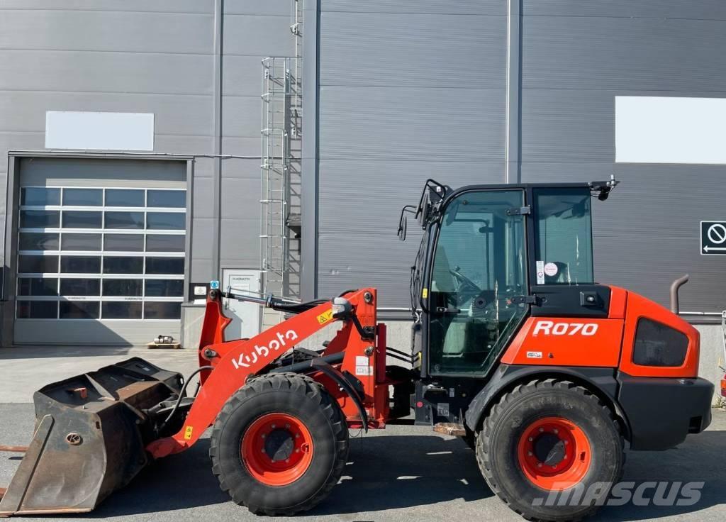 Kubota R 070 HW لوادر بعجل