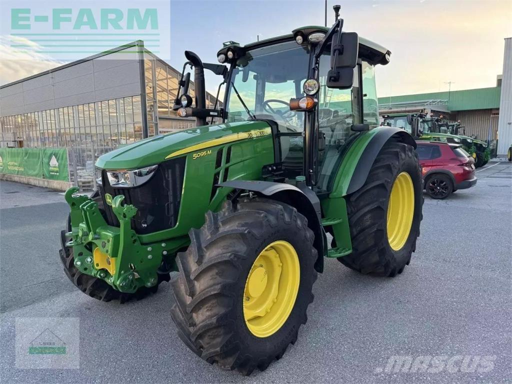 John Deere 5095 m الجرارات