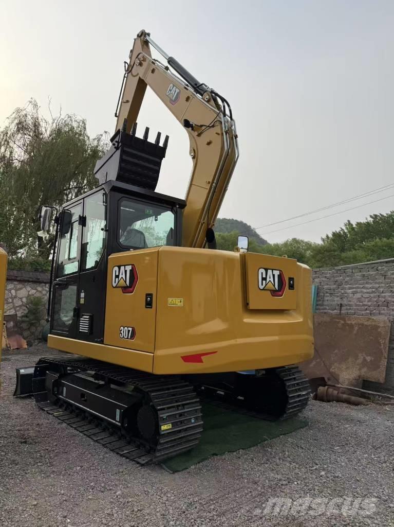 CAT 307 حفارات زحافة