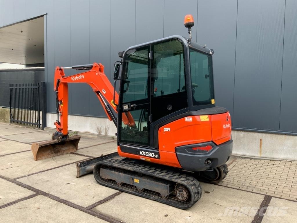Kubota KX 030-4 حفارات صغيرة أقل من 7 طن (حفارات صغيرة)