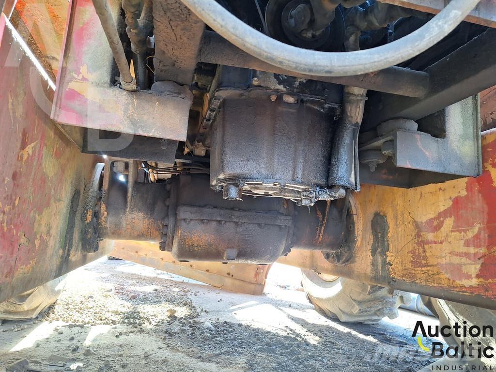 O&K F156 معدات تمهيد الطرق