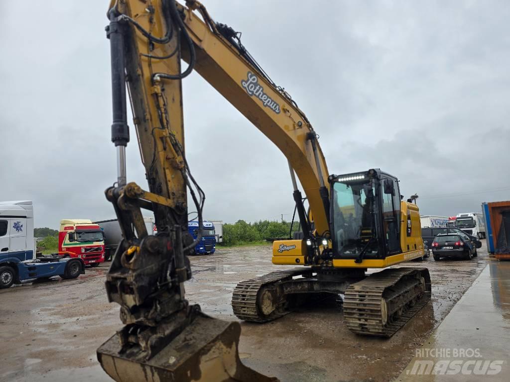 CAT 320 حفارات زحافة