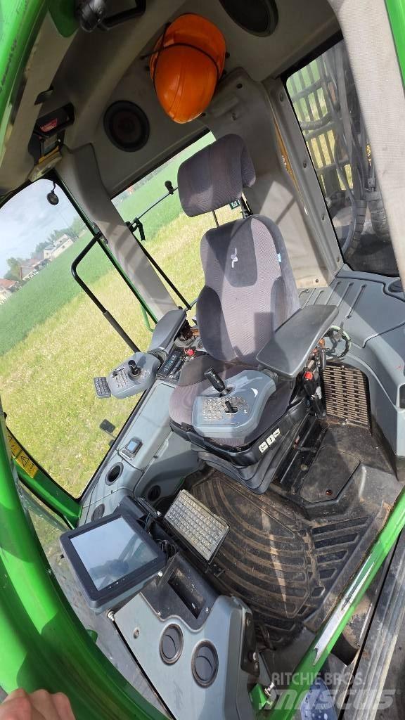 John Deere 1210 E شاحنات