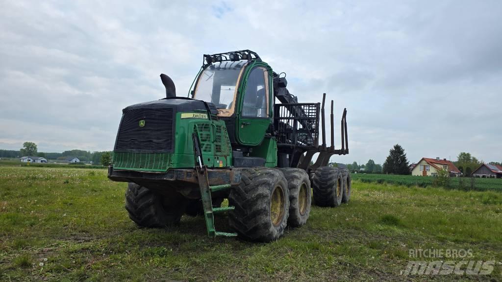John Deere 1210 E شاحنات