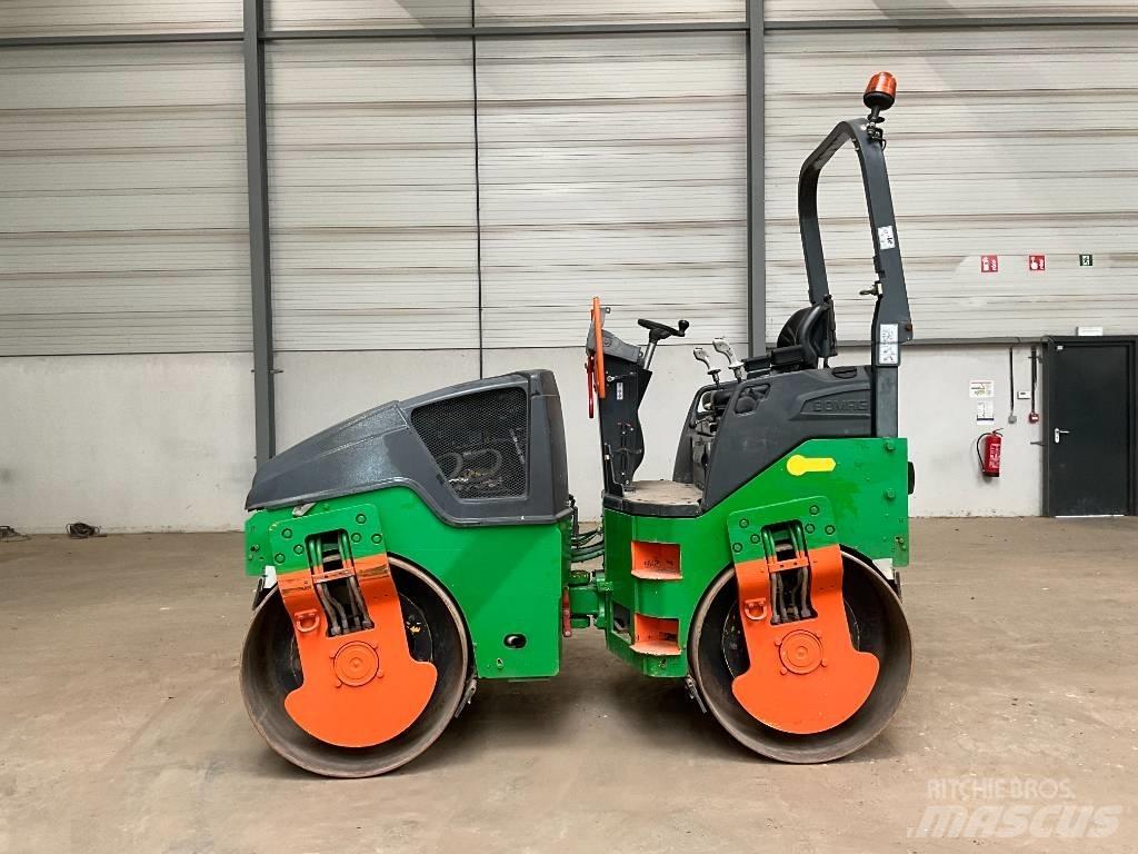 Bomag BW 135 AD-5 مداحل ثنائية الاسطوانة