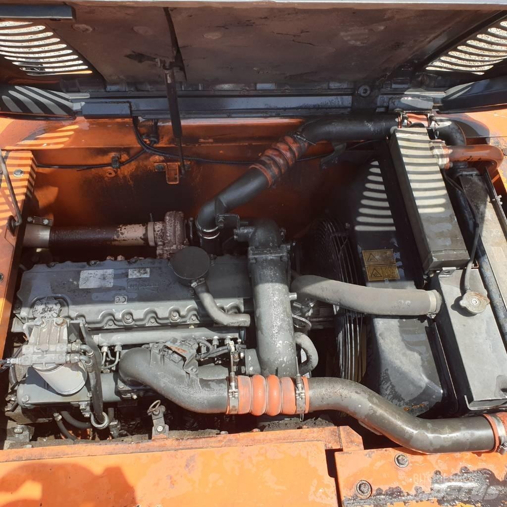 Doosan DX 220 LCA حفارات زحافة