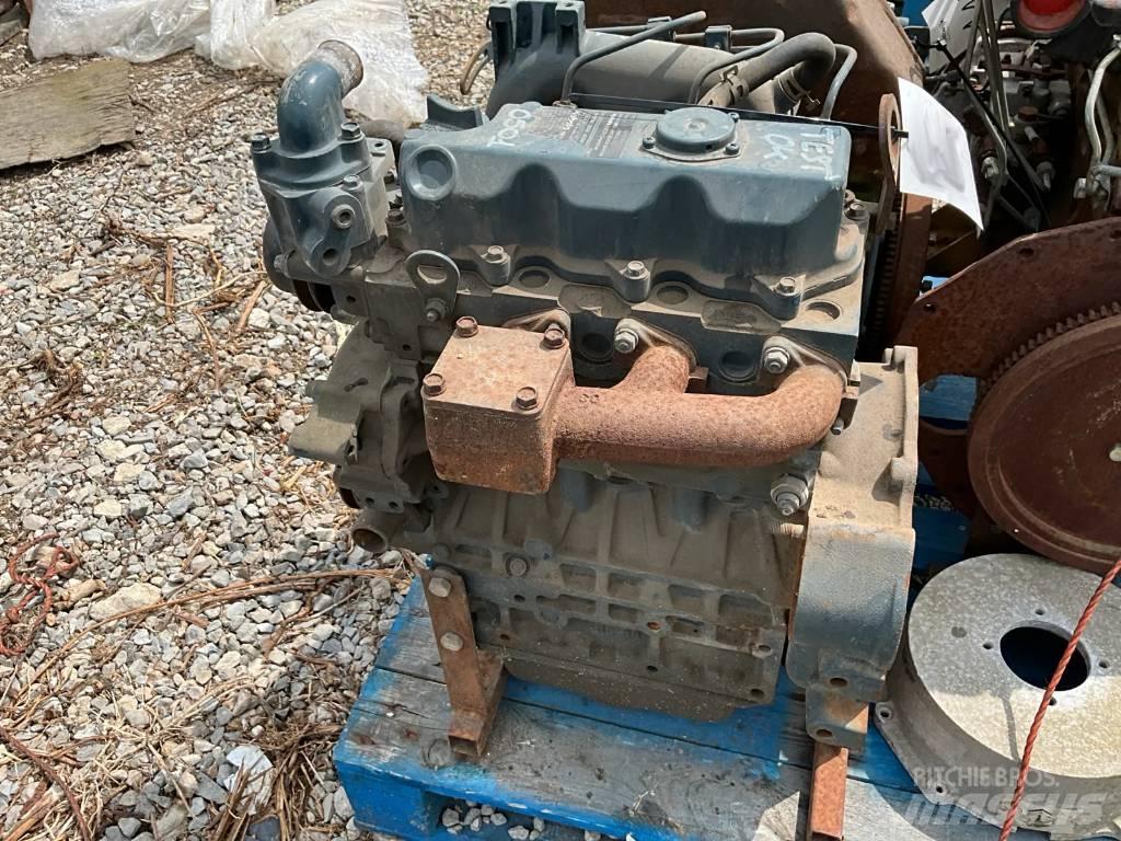 Kubota D 1703 محركات