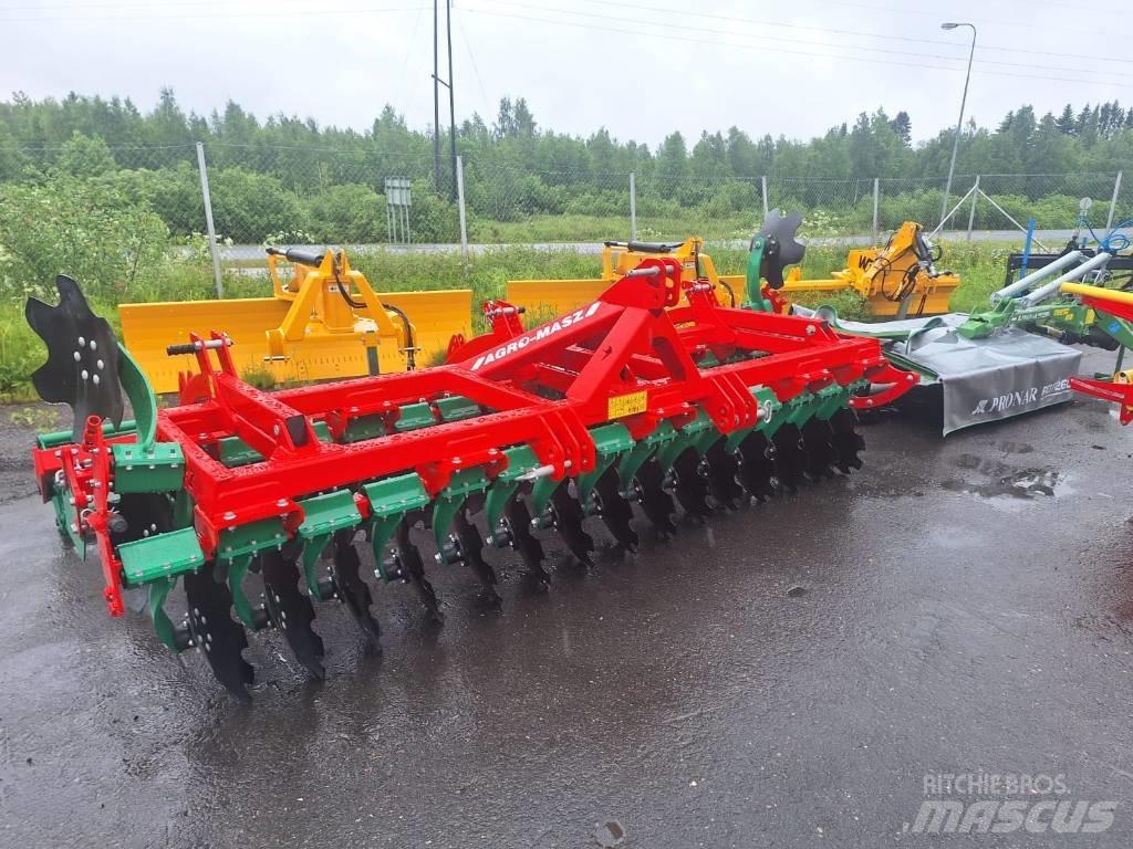 Agro-Masz BT-40 زحافات ساحقة