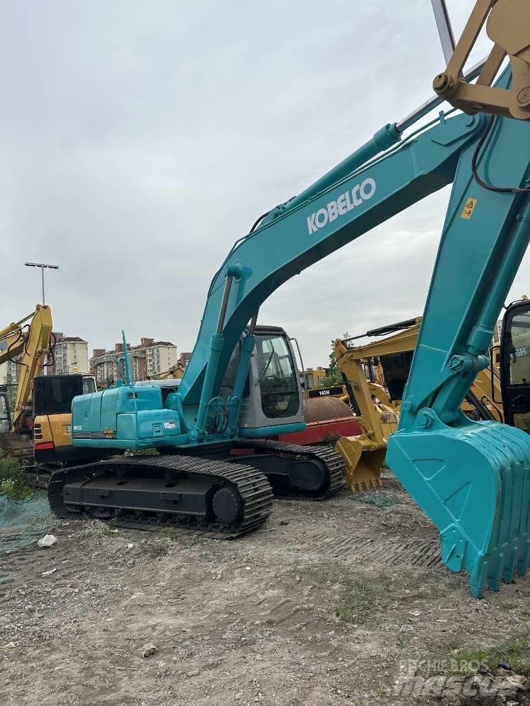 Kobelco SK 200 حفارات زحافة