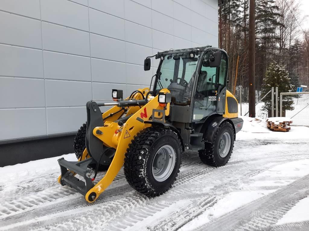Wacker Neuson WL 52 لوادر بعجل