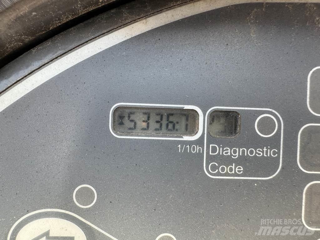 Hamm HD 10C VV مداحل ثنائية الاسطوانة