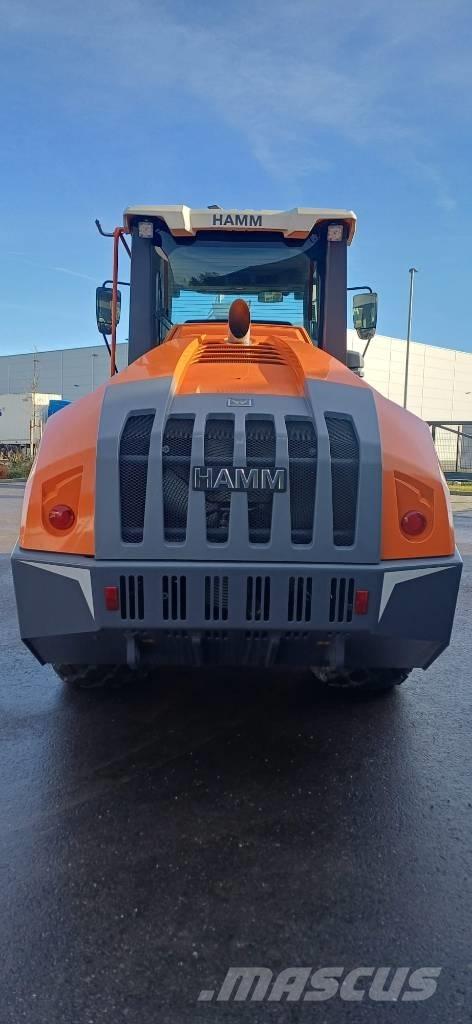 Hamm HC 200i ضاغطات التربة