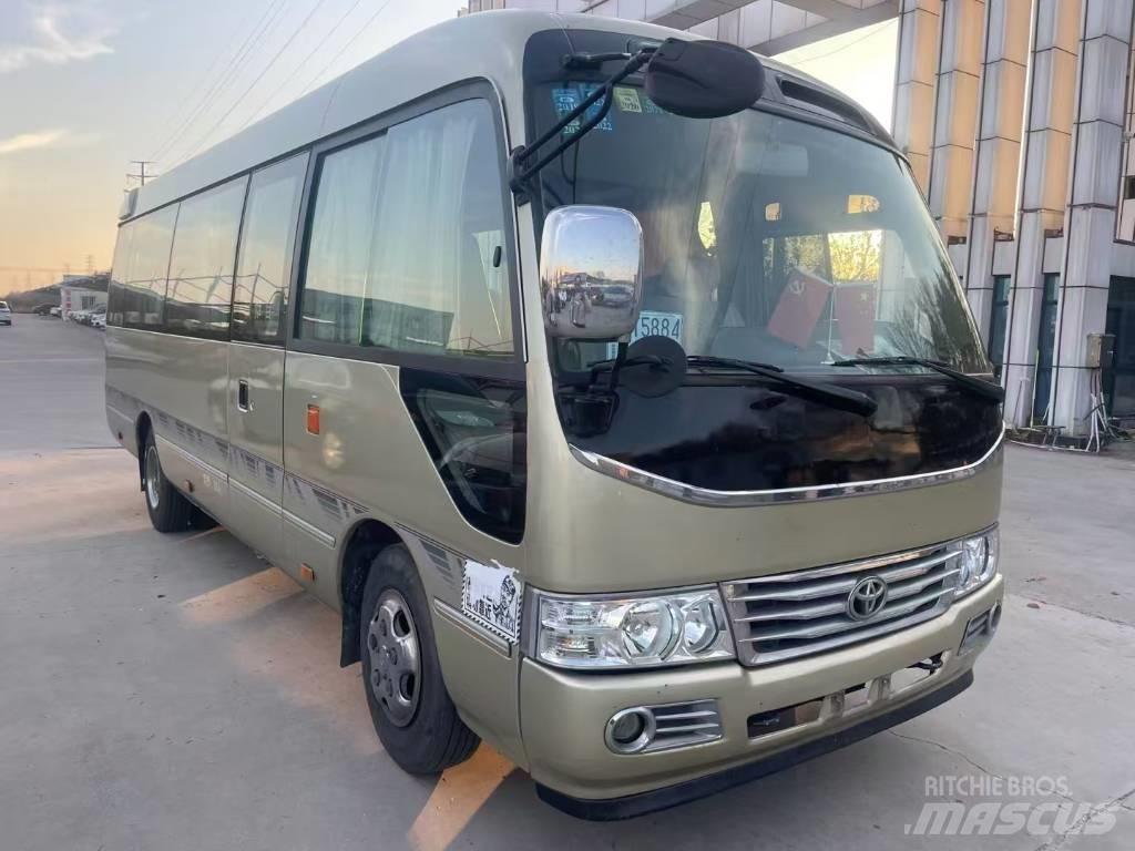 Toyota Coaster حافلة داخل المدينة