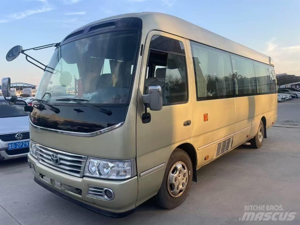 Toyota Coaster حافلة داخل المدينة