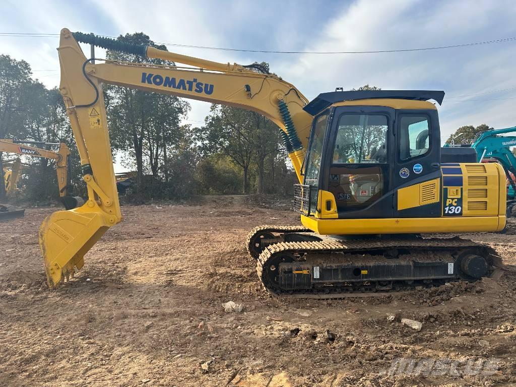 Komatsu PC 130 حفارات وسط 7 طن - 12 طن