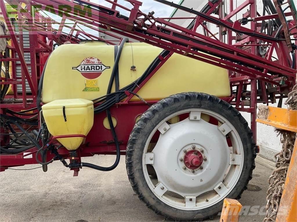 Hardi Commander الرشاشات