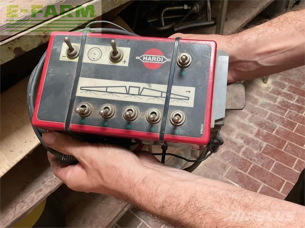 Hardi Commander الرشاشات