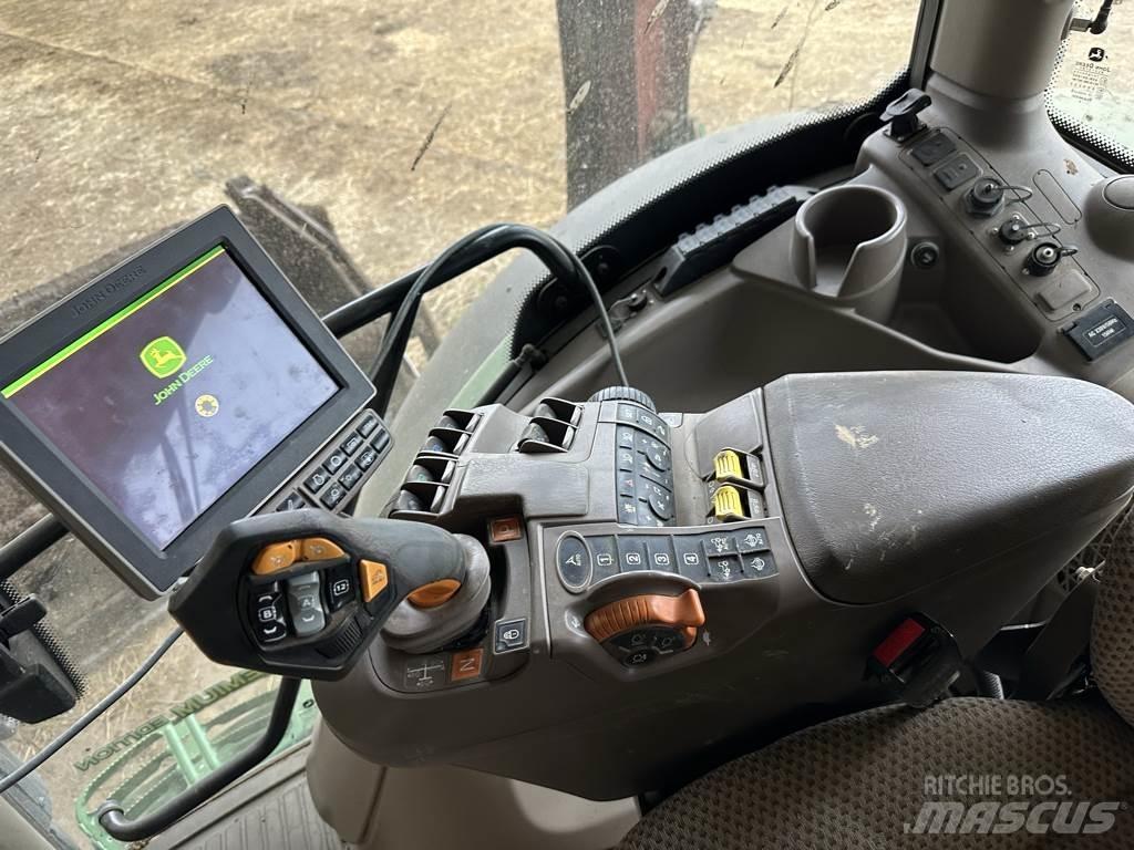 John Deere 6130R الجرارات