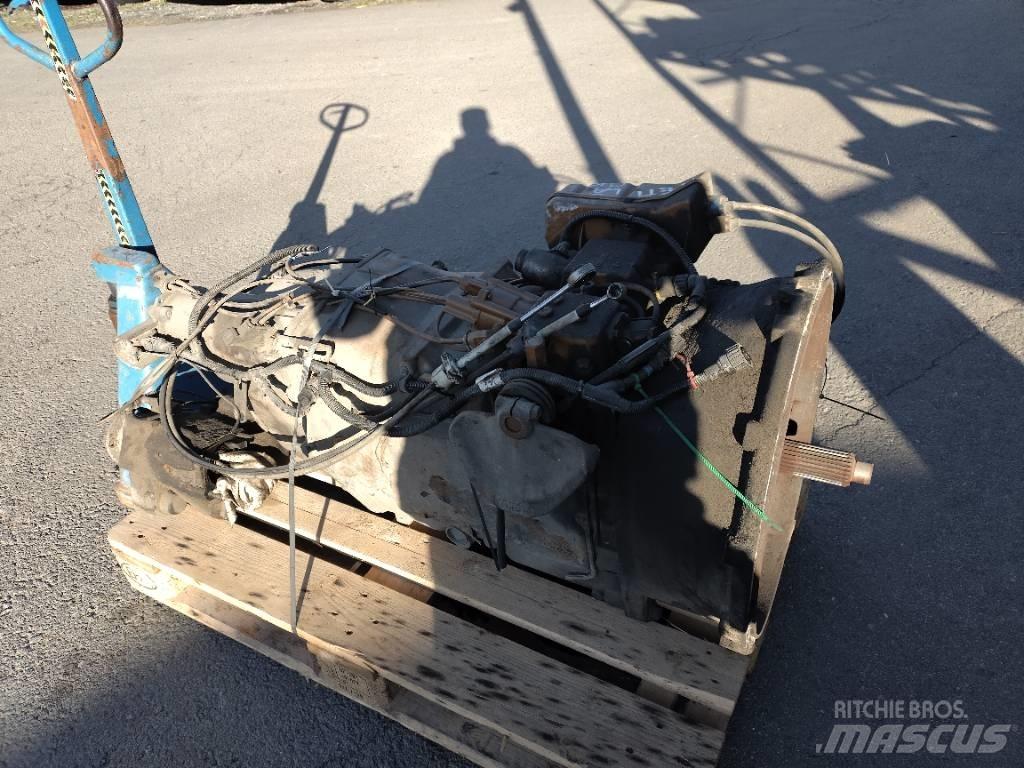 Volvo VT2214B علب تروس