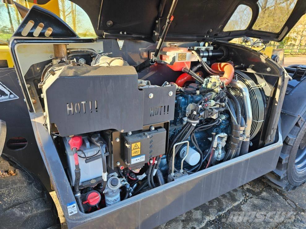 New Holland TH6.28 مناولات متداخلة