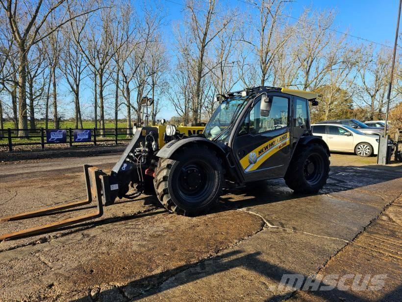 New Holland TH6.28 مناولات متداخلة