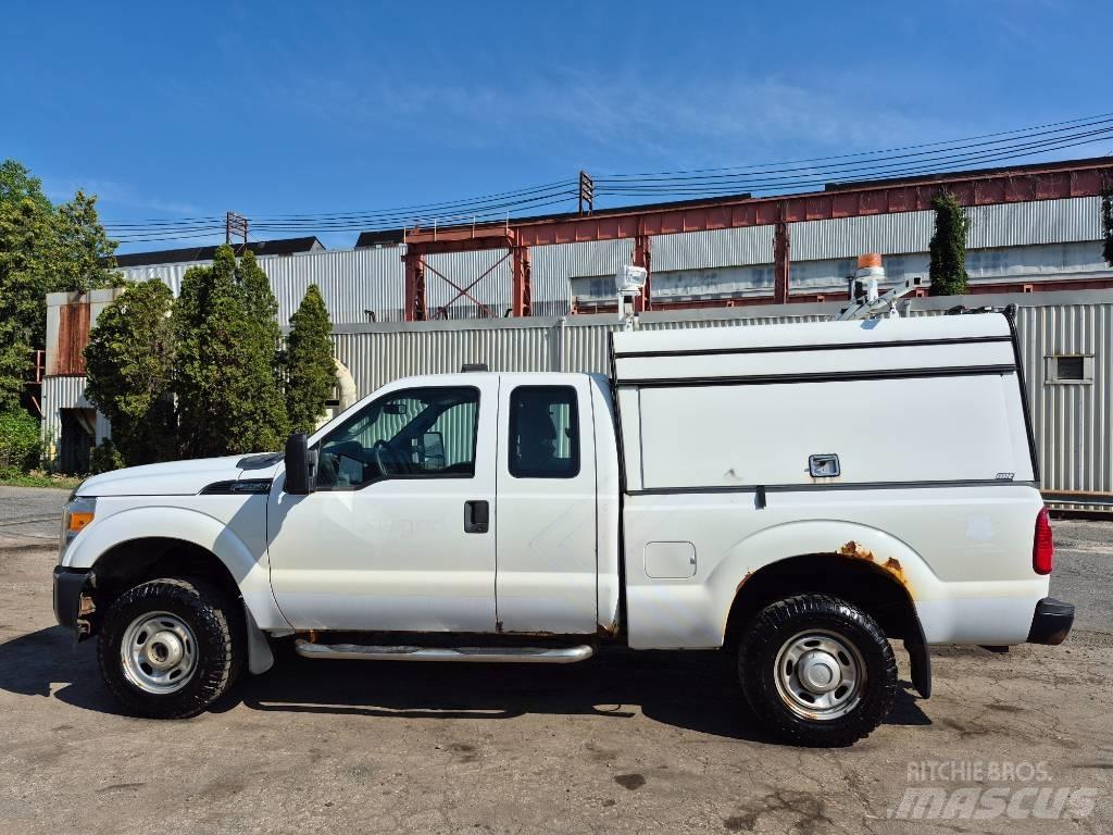 Ford F 250 شاحنات خفيفة/مفصلية الجوانب