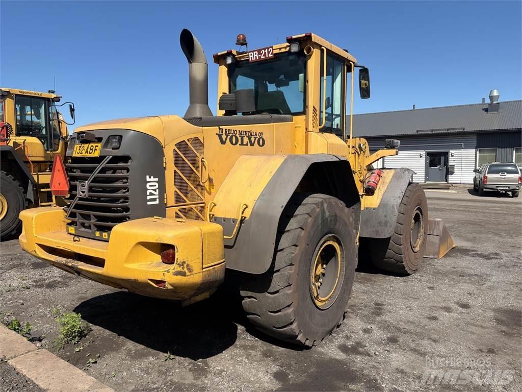 Volvo L120F لوادر بعجل