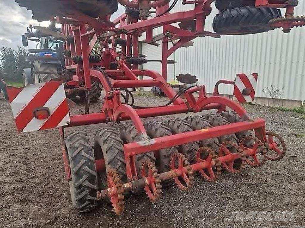 Horsch Tiger 4 AS زراعات