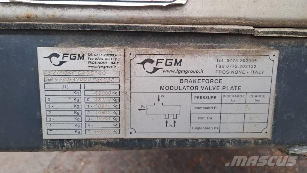 FGM FGM37 نصف مقطورة مسطحة منخفضة