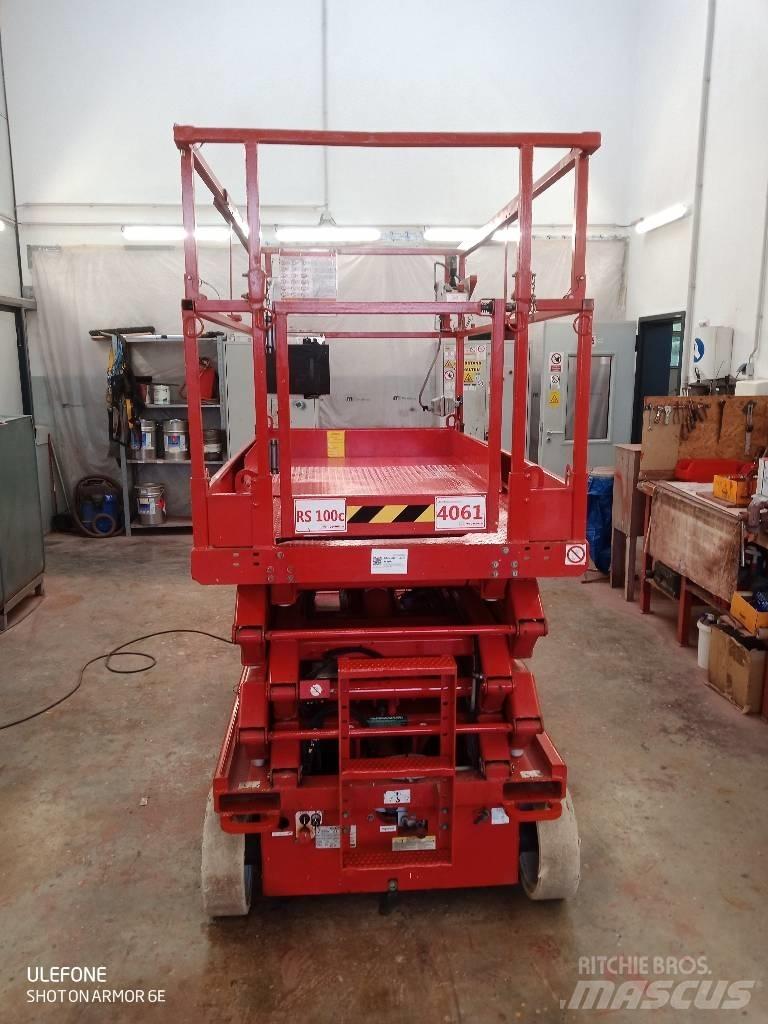 SkyJack SJ III 4626 رافعات مقصية الشكل