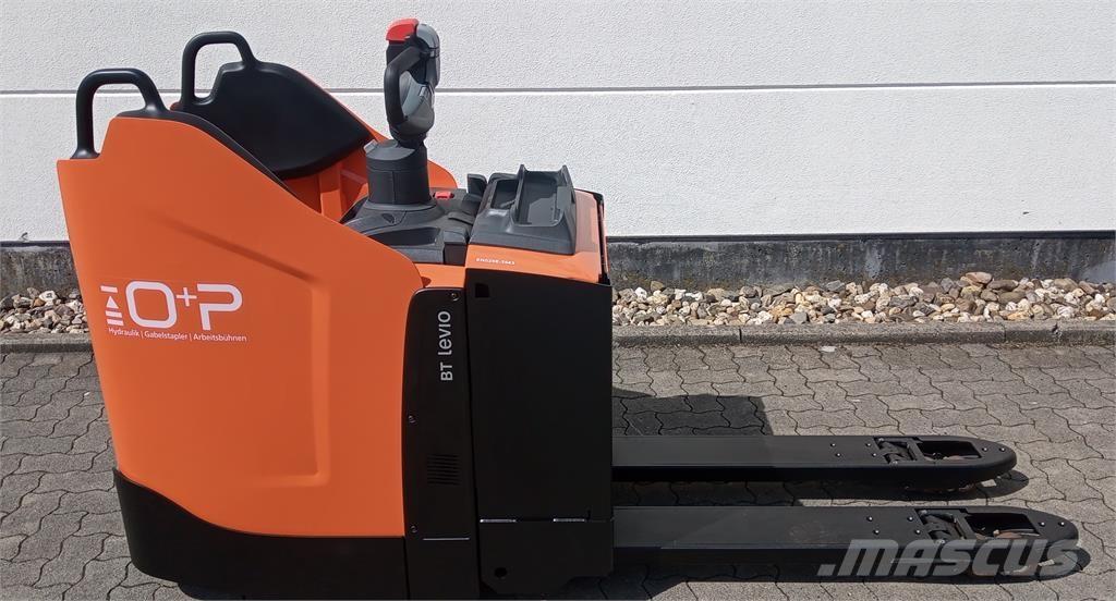 Toyota LPE 250 معدات التكديس الجوالة