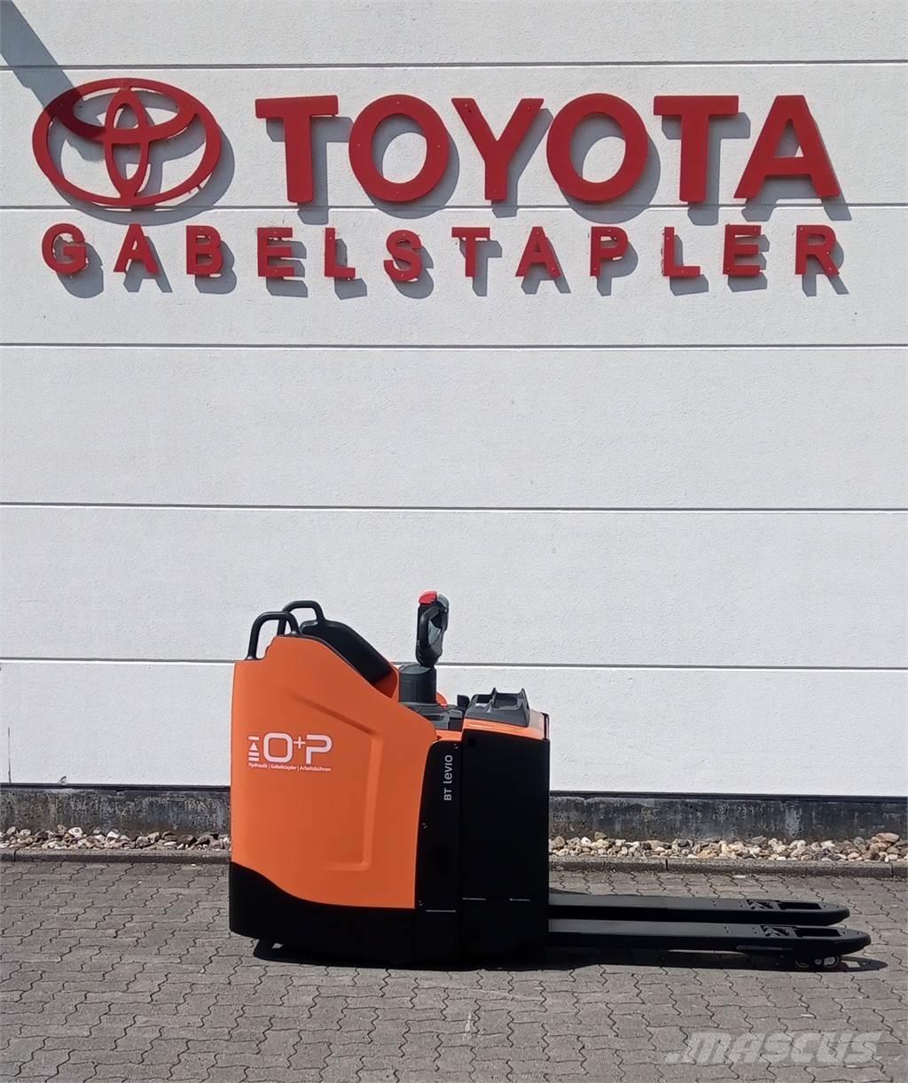 Toyota LPE 250 معدات الرفع منخفض المستوى
