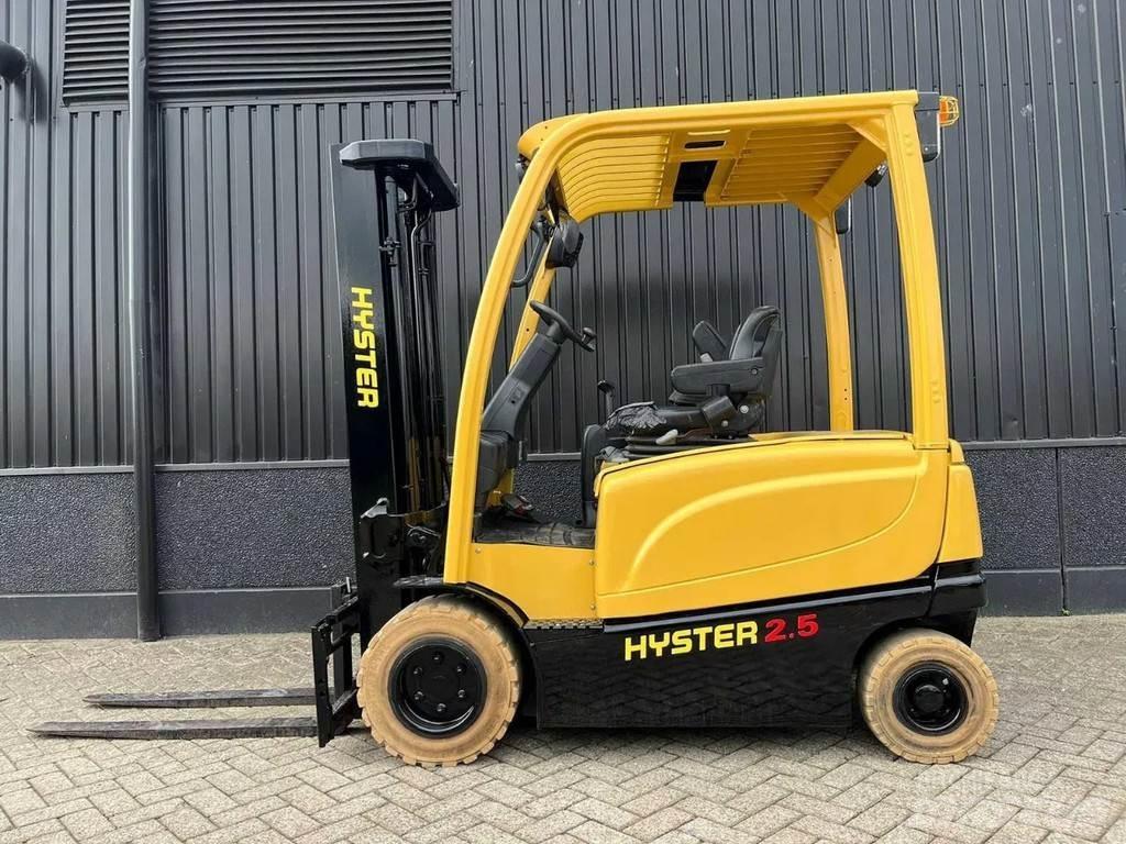 Hyster J2.5XN شاحنات ذات رافعات شوكية تعمل بالكهرباء