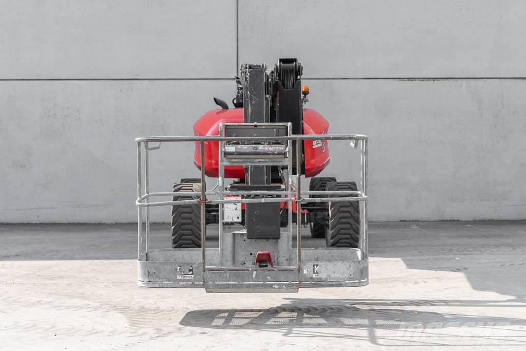 Manitou 180 ATJ RC رافعات سلة مفصلية
