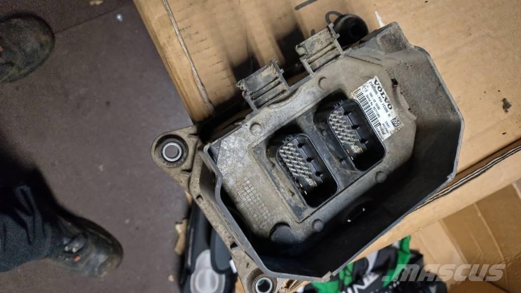 Volvo FCIOMM إلكترونيات