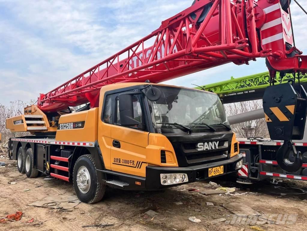 Sany STC250H رافعات صالحة لكل أنواع الطرق