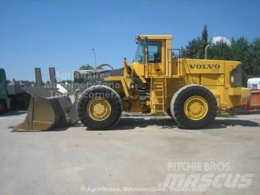 Volvo L 330 لوادر بعجل