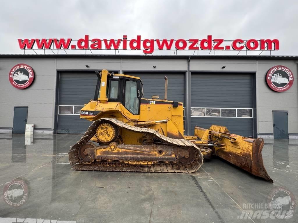CAT D 6 M LGP بلدوزرات مجنزرة