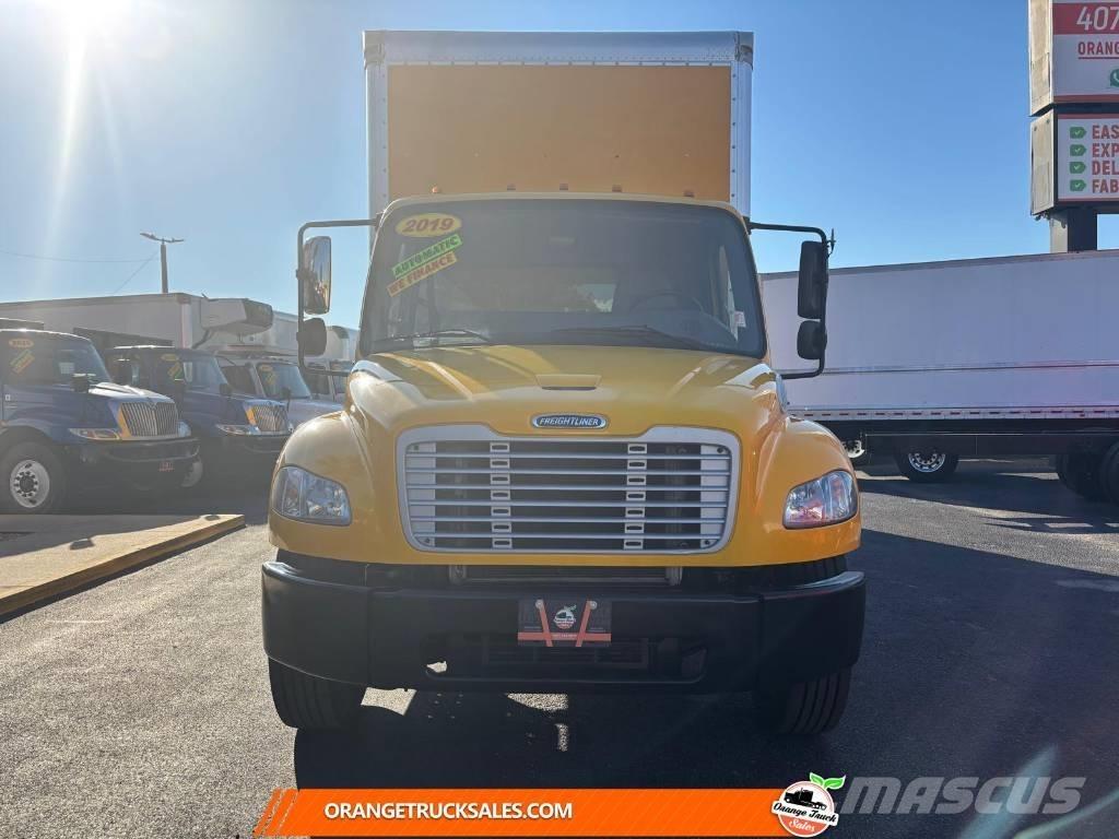 Freightliner M2 شاحنات ذات هيكل صندوقي