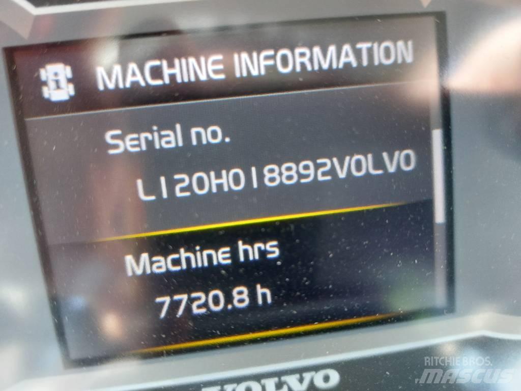 Volvo L120H لوادر بعجل