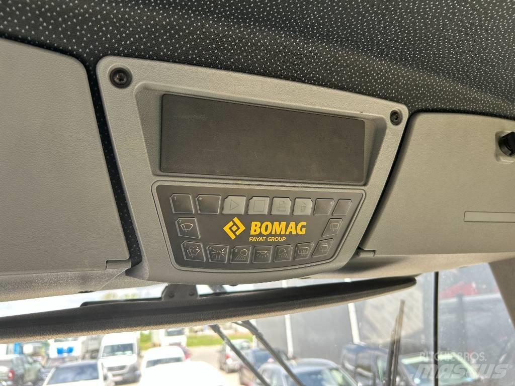 Bomag BW 177 D-5 مداحل أحادية الأسطوانة