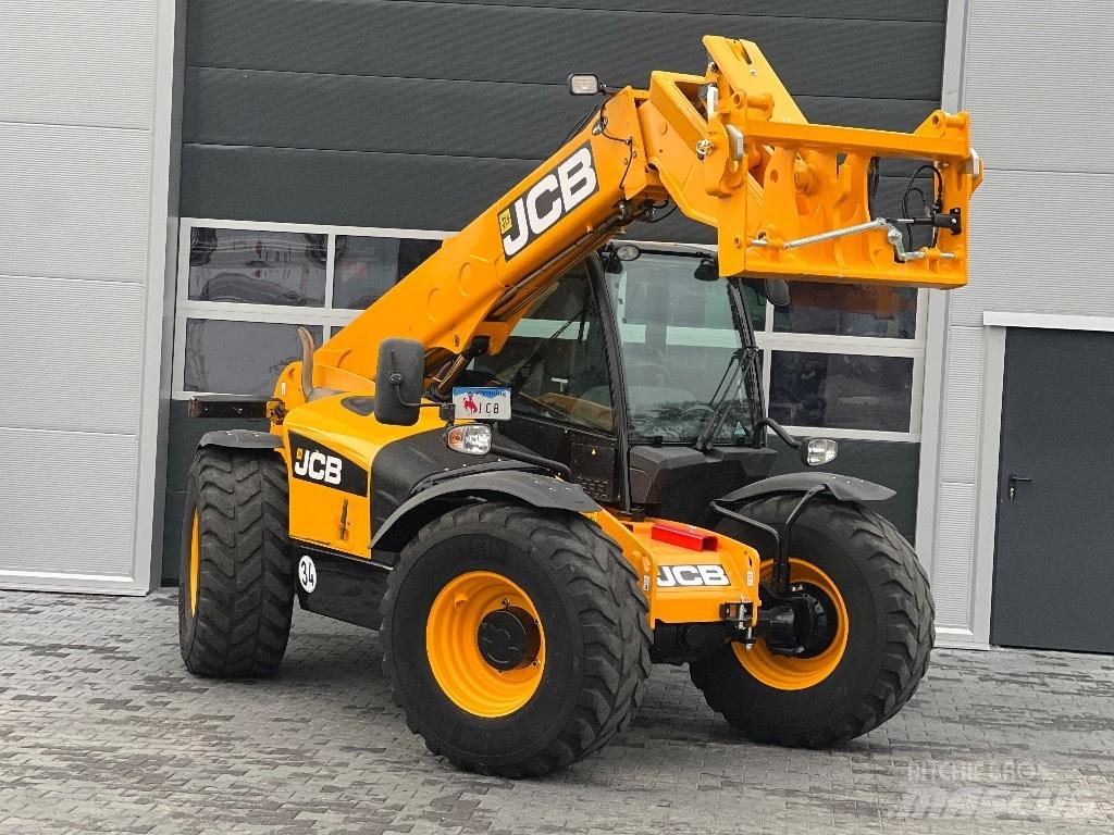 JCB 541-70 Agri Plus مناولات متداخلة