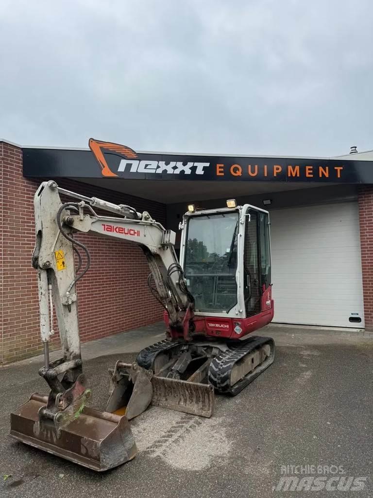 Takeuchi TB230 حفارات صغيرة أقل من 7 طن (حفارات صغيرة)