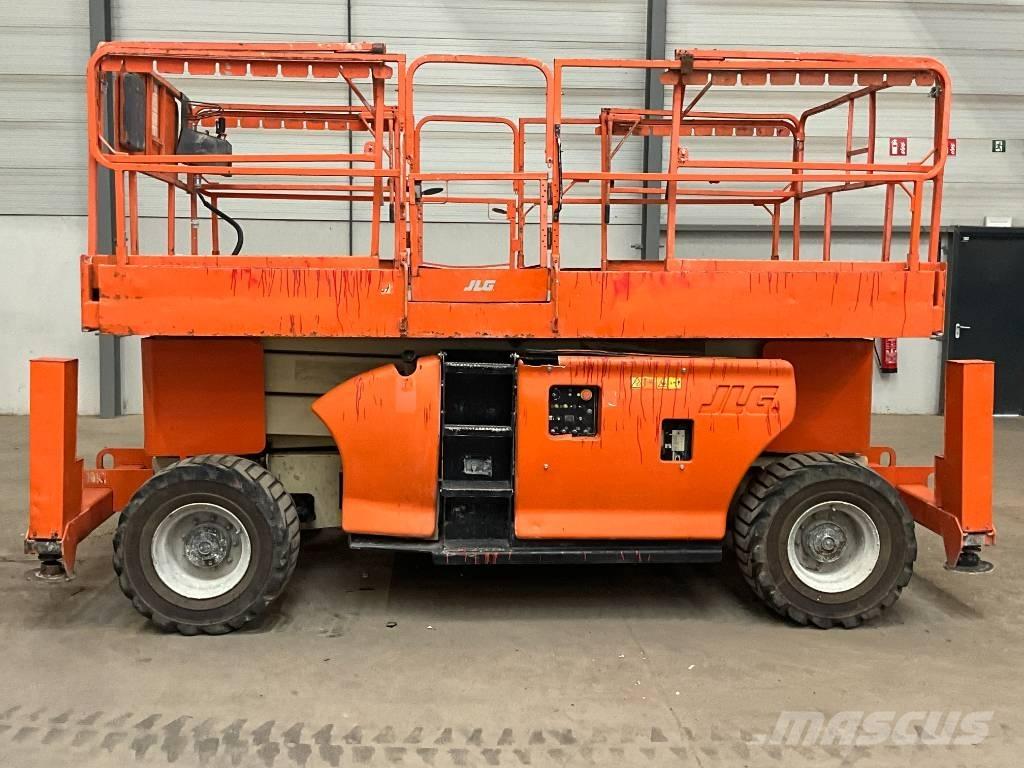 JLG 3394 RT رافعات مقصية الشكل