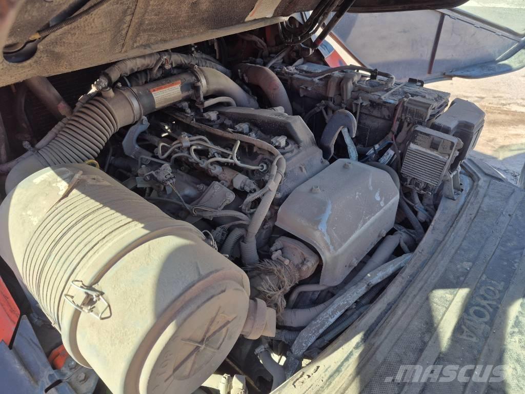 Toyota 8 FD 40 U شاحنات ذات رافعات شوكية - أخرى