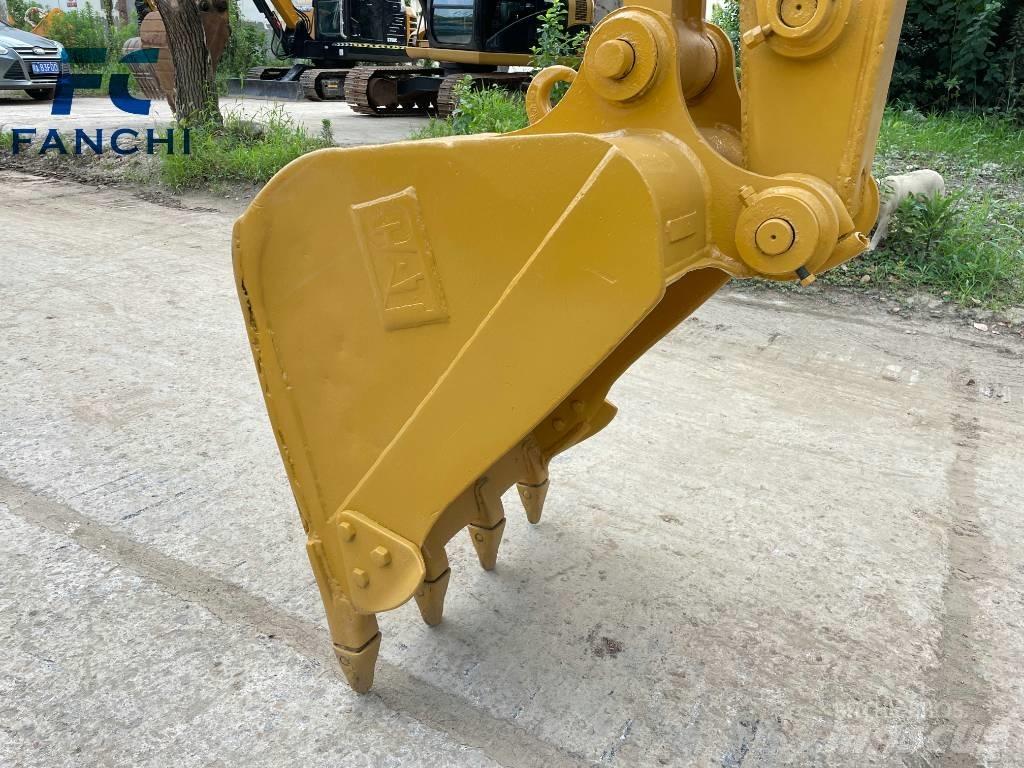 CAT 308 C حفارات زحافة