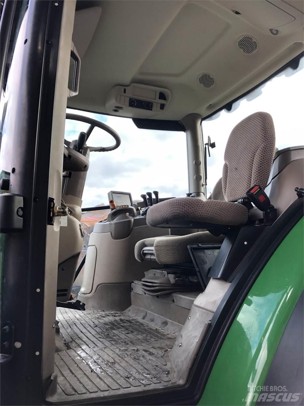 John Deere 6140 R الجرارات